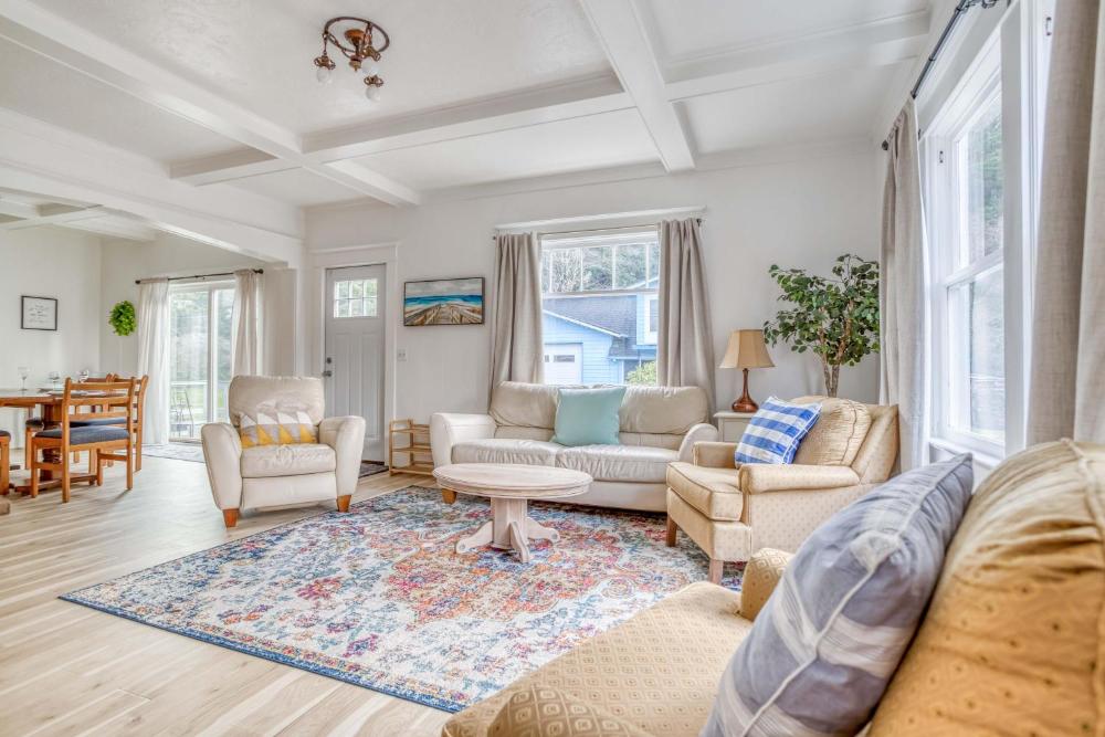 Sea Glass Cottage Rockaway - Meredith Lodging